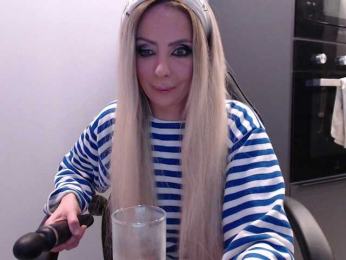blondalina bongacams stream image