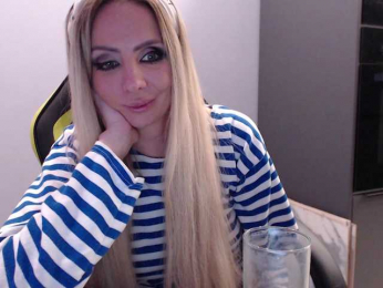 blondalina bongacams stream image