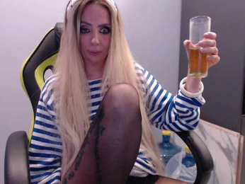 blondalina bongacams stream image
