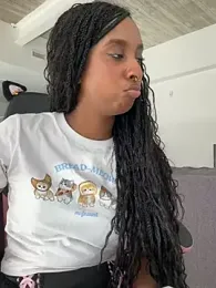 Your_Paris stripchat stream image