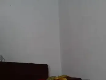 thasmyni stripchat stream image