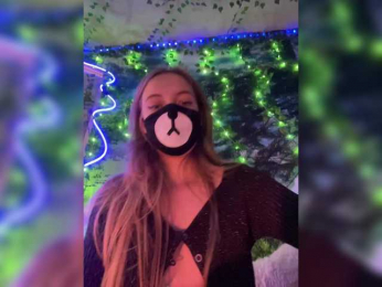 -Summer- bongacams stream image