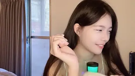 Qaz42799 stripchat stream image