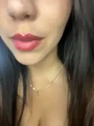 MiaJones21 stripchat stream image