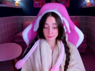 lexi-split camsoda stream image