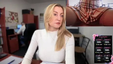 legsLONG stripchat stream image