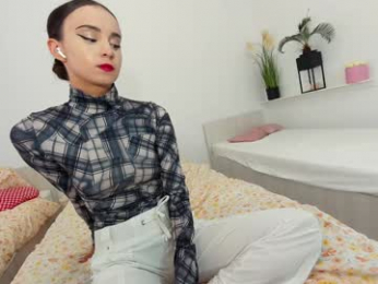 ehotlovea chaturbate stream image