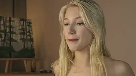 AliceLebel stripchat stream image