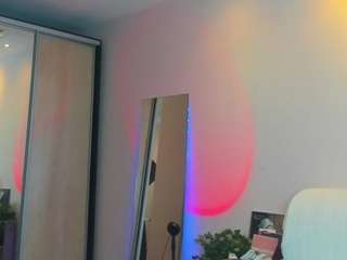 may-flowere camsoda stream image