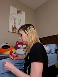 AmethystFoxx stripchat stream image