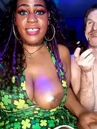 AmazonianMistress stripchat stream image