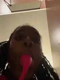 Your_Paris stripchat stream image