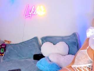 liliimoon camsoda stream image