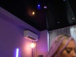 mandypeas camsoda stream image