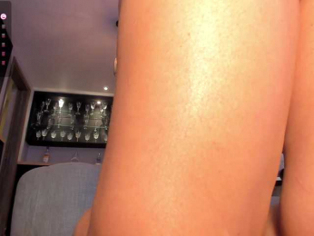 MadelineFox bongacams stream image