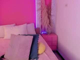 emyliesander camsoda stream image