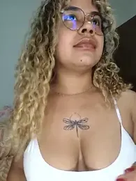 VitoriaFernandes stripchat stream image