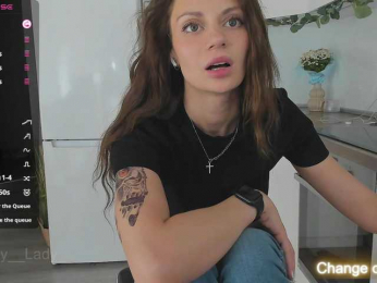 LuckyLady01 bongacams stream image