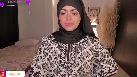 shayla_18 stripchat stream image