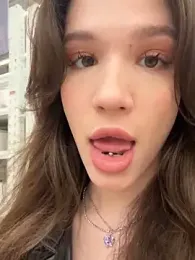 shy_priincess stripchat stream image