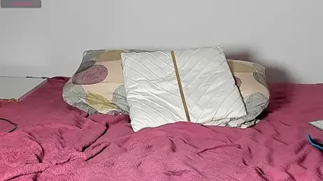 laurasommer stripchat stream image