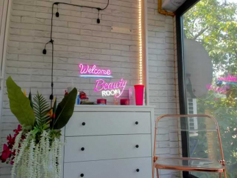 BritneyCharm bongacams stream image