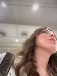 MommmyYummy stripchat stream image