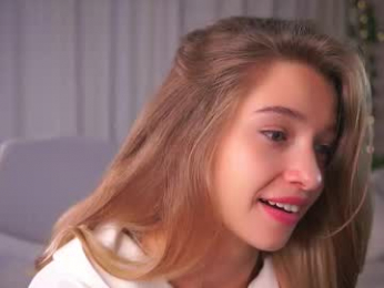 little_poetry chaturbate stream image