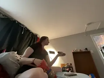 Snowbunnycake_131 stripchat stream image