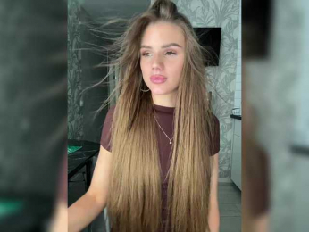 SweetyMia bongacams stream image