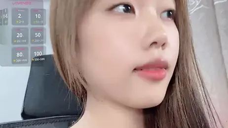 Lvy--v stripchat stream image