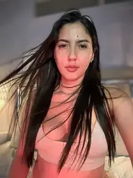 Sofia_Collins- stripchat stream image