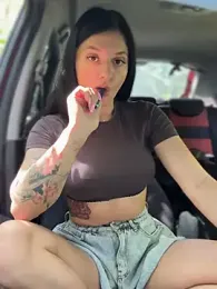 JulliaVegas stripchat stream image