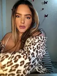 Faith_madison18 stripchat stream image