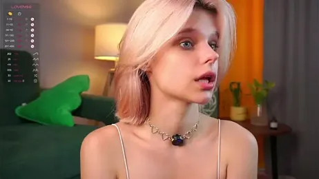 RexanneHatt stripchat stream image