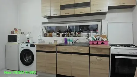 Julia35 stripchat stream image