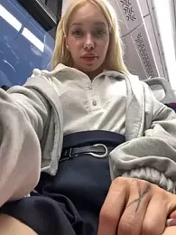 babydolll stripchat stream image