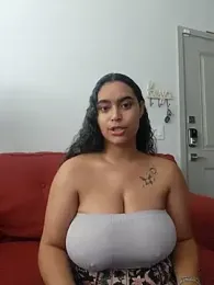 cinnaminnie stripchat stream image