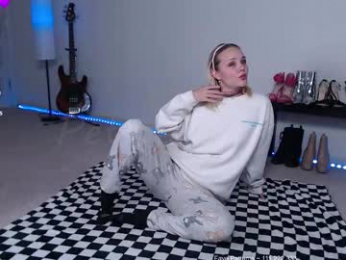 petitebrat chaturbate stream image