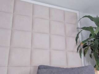 zhuyhong camsoda stream image