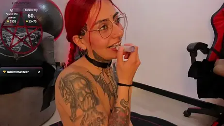 selene_red_ stripchat stream image