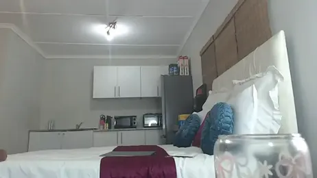 Melanin-Monroeee stripchat stream image