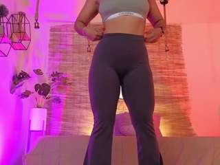 lady-brownn camsoda stream image