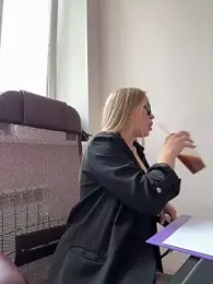 Liza_risky stripchat stream image