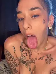 Chachou000 stripchat stream image