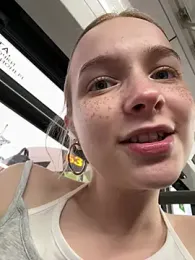 Baby_Tiny stripchat stream image