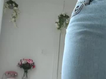 littlegreekflower chaturbate stream image