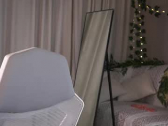 little_poetry chaturbate stream image