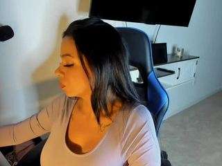 victoria-chicas camsoda stream image