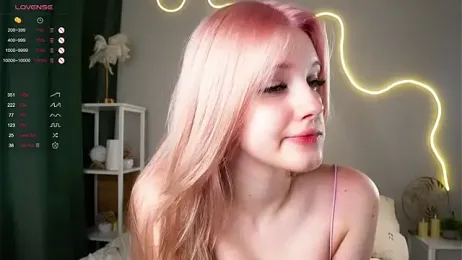 EdlaHewell stripchat stream image